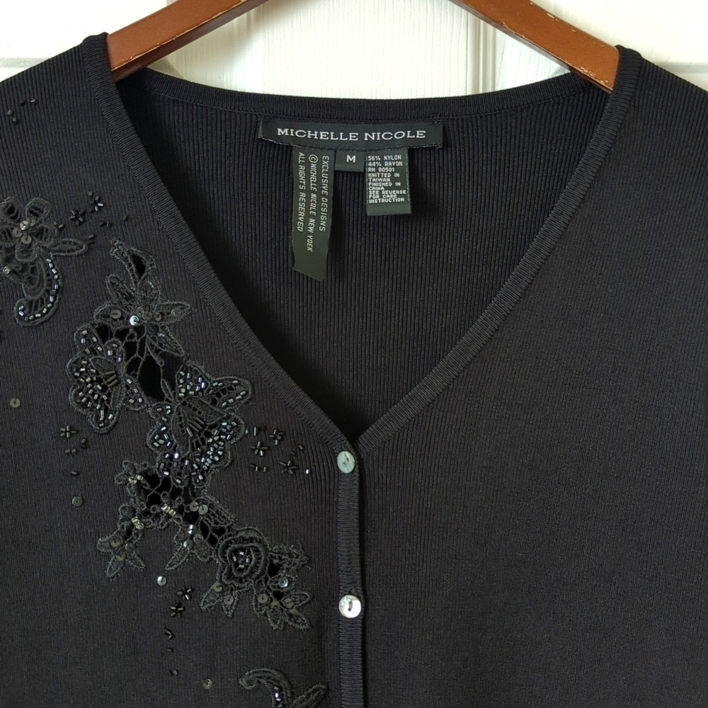 Michelle Nicole Floral Embroidered & Beaded Ribbed Knit V-neck Cardigan Black M - Picture 2 of 10